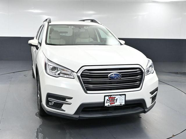 Photo of 2022 Crystal White Pearl Subaru Ascent