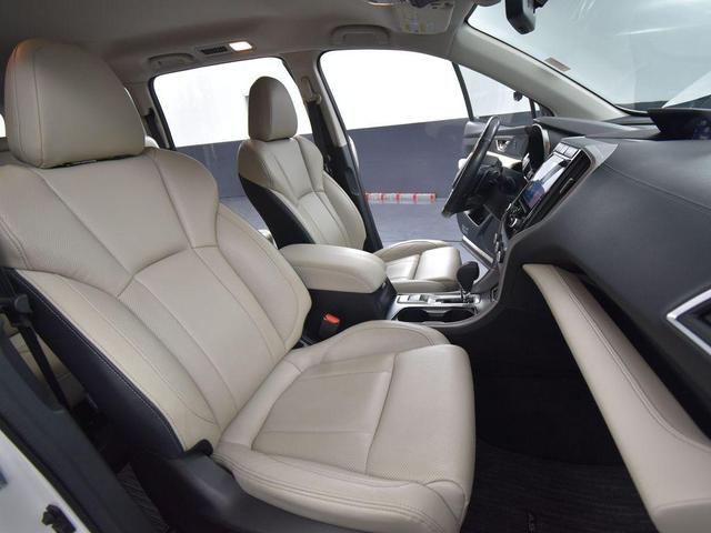 Photo of 2022 Crystal White Pearl Subaru Ascent