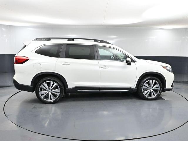 Photo of 2022 Crystal White Pearl Subaru Ascent