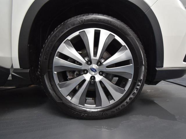 Photo of 2022 Crystal White Pearl Subaru Ascent