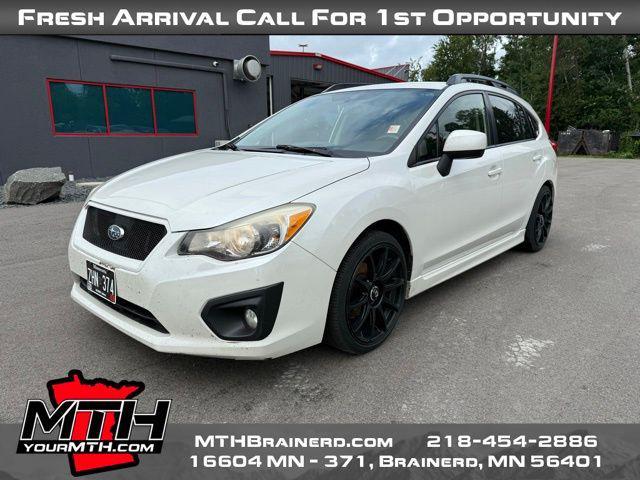 Photo of 2014 Satin White Pearl Subaru Impreza