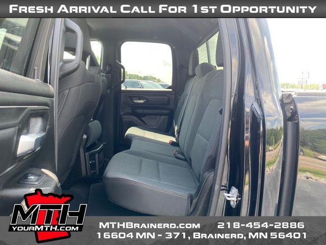 Photo of 2022 Diamond Black Crystal Pearlcoat RAM 1500