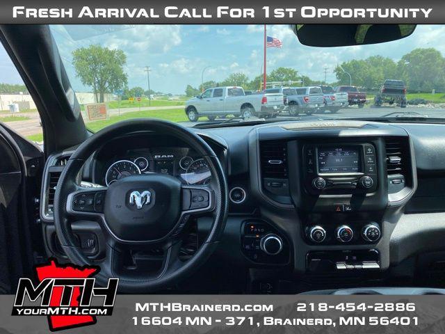 Photo of 2022 Diamond Black Crystal Pearlcoat RAM 1500