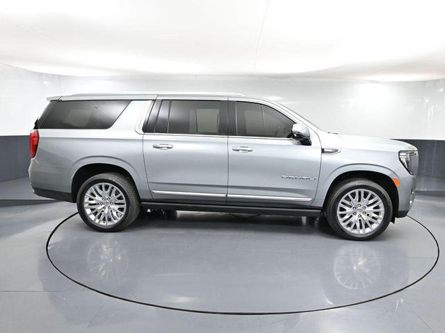 Photo of 2023 Sterling Metallic GMC Yukon XL