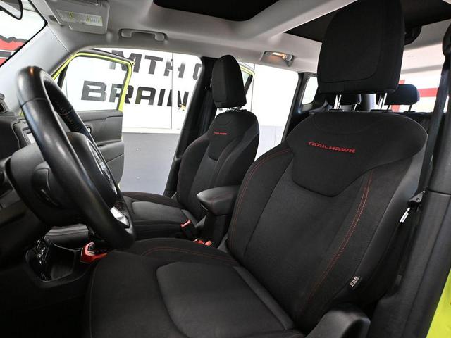 Photo of 2017 Hypergreen Clearcoat Jeep Renegade
