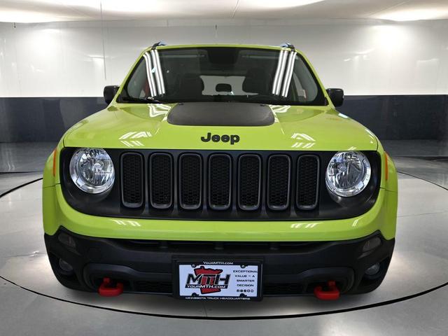 Photo of 2017 Hypergreen Clearcoat Jeep Renegade