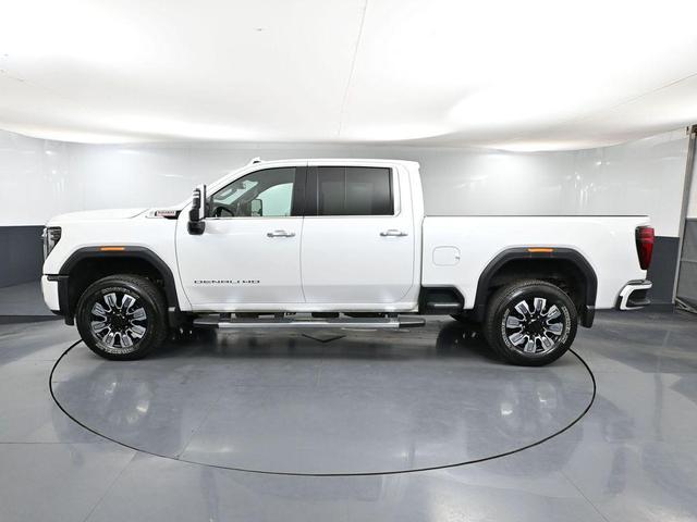 Photo of 2025 White Frost Tricoat GMC Sierra 3500