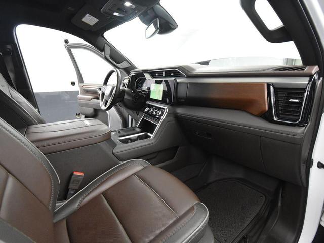 Photo of 2025 White Frost Tricoat GMC Sierra 3500