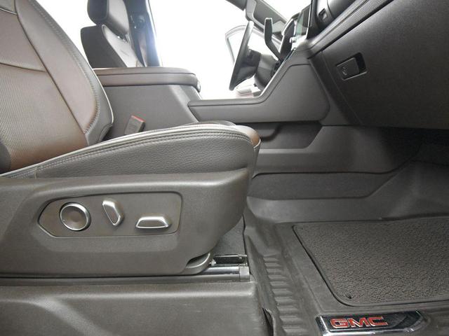 Photo of 2025 White Frost Tricoat GMC Sierra 3500