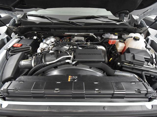 Photo of 2025 White Frost Tricoat GMC Sierra 3500