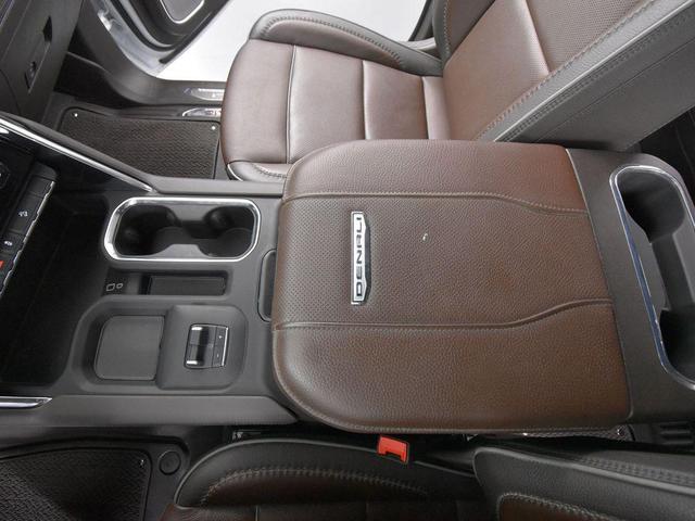 Photo of 2025 White Frost Tricoat GMC Sierra 3500