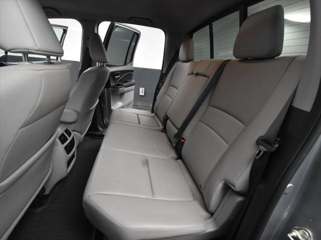 Photo of 2017 Lunar Silver Metallic Honda Ridgeline