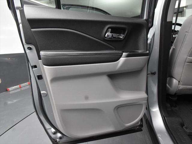 Photo of 2017 Lunar Silver Metallic Honda Ridgeline