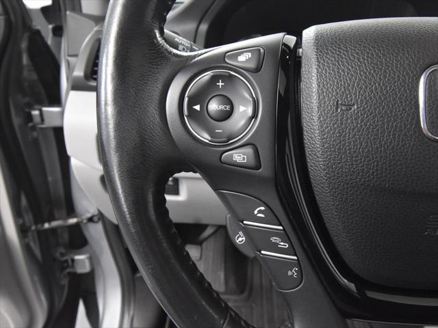 Photo of 2017 Lunar Silver Metallic Honda Ridgeline