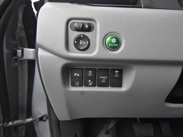 Photo of 2017 Lunar Silver Metallic Honda Ridgeline