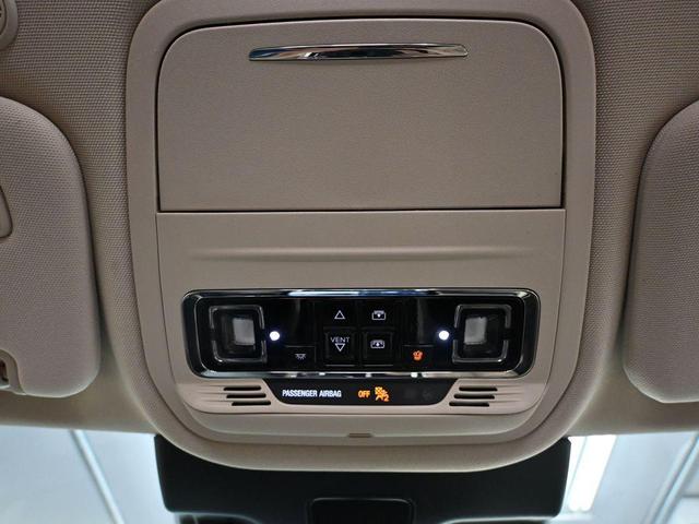 Photo of 2023 CERAMIC PEARL MET 3C Lincoln Aviator