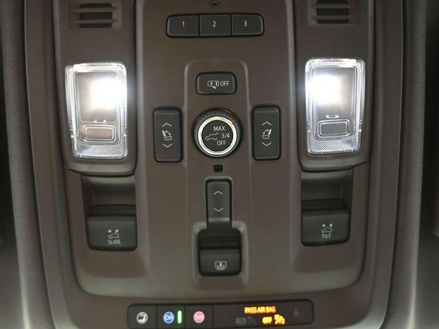 Photo of 2024 Summit White GMC Yukon