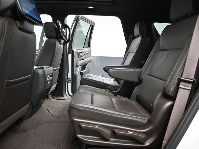 Photo of 2024 Summit White GMC Yukon