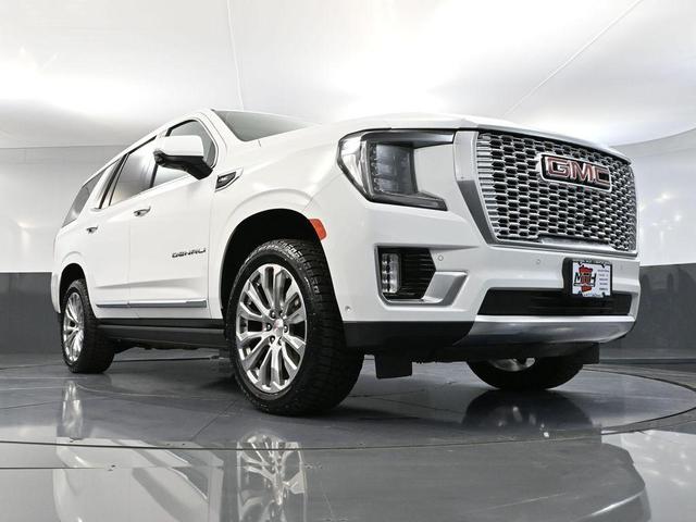 Photo of 2024 Summit White GMC Yukon