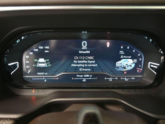 Photo of 2024 Summit White GMC Yukon