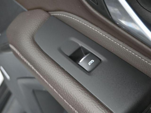 Photo of 2024 Summit White GMC Yukon