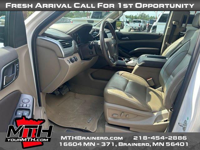 Photo of 2018 Summit White Chevrolet Tahoe