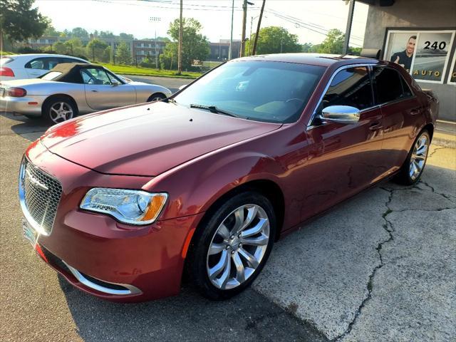 2019 Chrysler 300