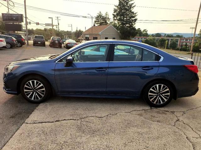 Photo of 2019 Abyss Blue Pearl Subaru Legacy