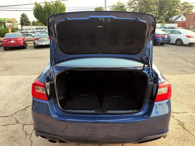 Photo of 2019 Abyss Blue Pearl Subaru Legacy