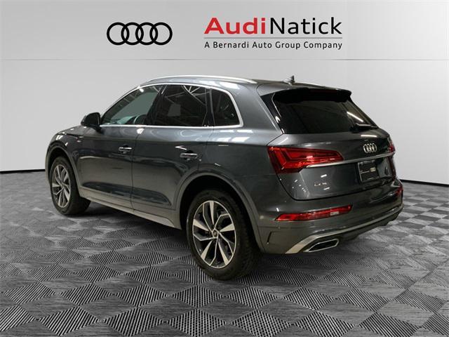 Photo of 2022 Daytona Gray Pearl Effect Audi Q5