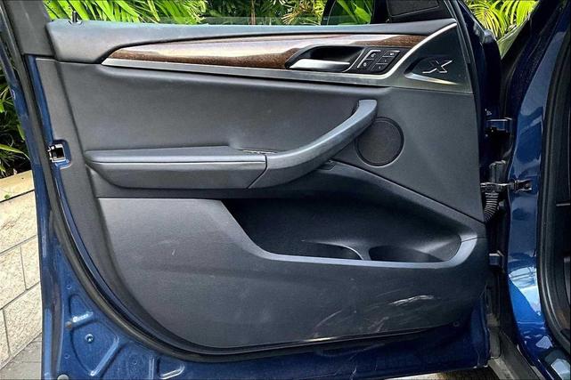 Photo of 2019 Phytonic Blue Metallic BMW X3