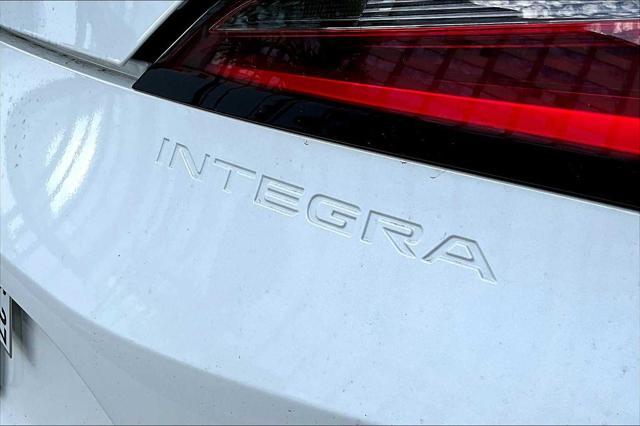 Photo of 2025 Platinum White Pearl Acura Integra