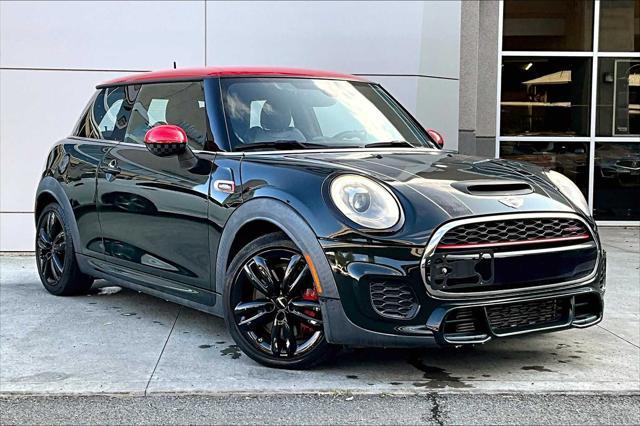 Photo of 2017 John Cooper Works Rebel Green MINI Hardtop