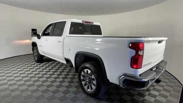Photo of 2025 Summit White Chevrolet Silverado 2500
