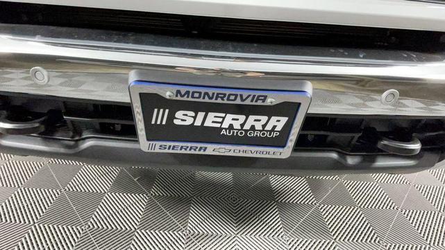 Photo of 2025 Summit White Chevrolet Silverado 2500