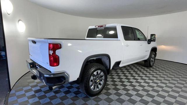 Photo of 2025 Summit White Chevrolet Silverado 2500