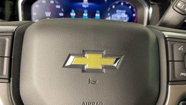 Photo of 2025 Summit White Chevrolet Silverado 2500