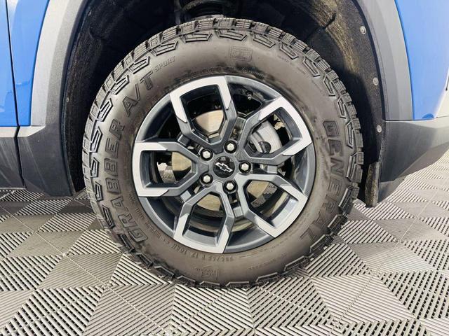 Photo of 2025 Reef Blue Metallic Chevrolet Equinox