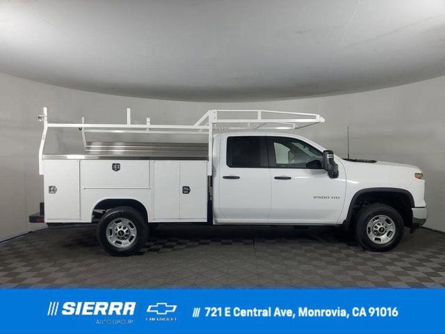 Photo of 2025 Summit White Chevrolet Silverado 2500