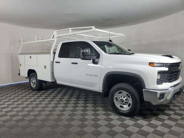 Photo of 2025 Summit White Chevrolet Silverado 2500