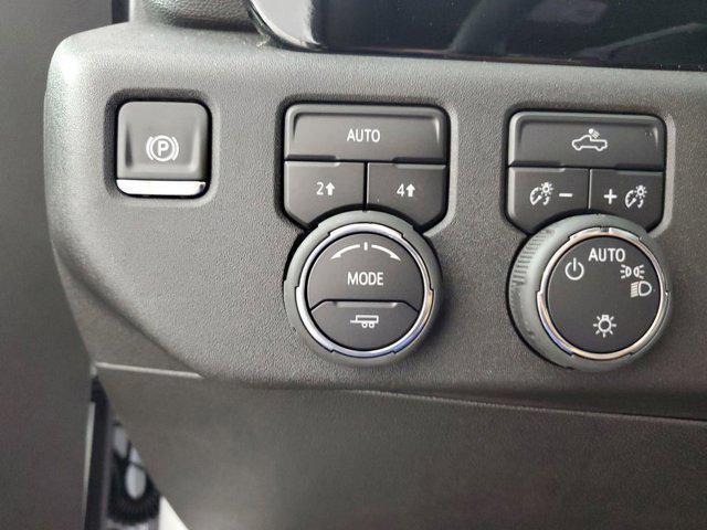 Photo of 2025 Summit White Chevrolet Silverado 1500