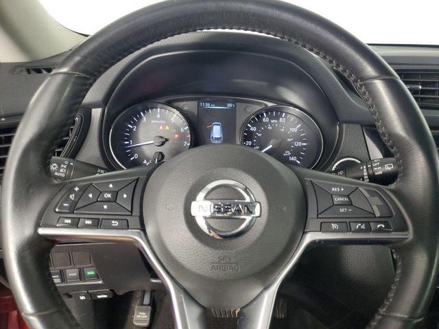 Photo of 2017 Palatial Ruby Nissan Rogue