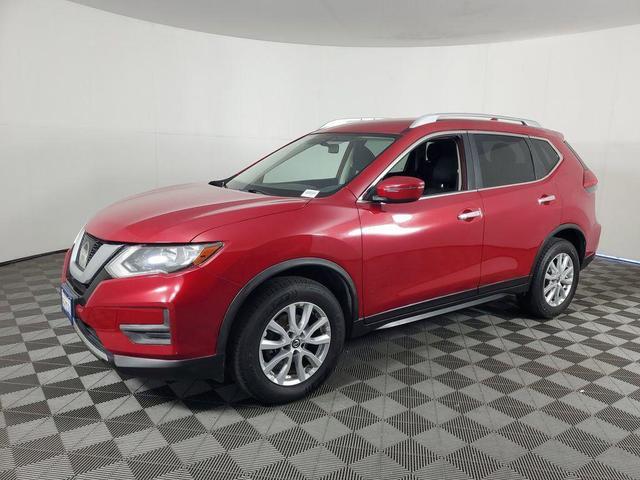 Photo of 2017 Palatial Ruby Nissan Rogue