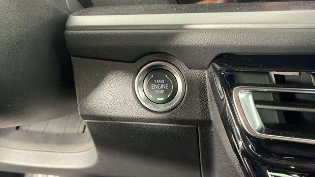 Photo of 2025 Summit White Chevrolet Traverse