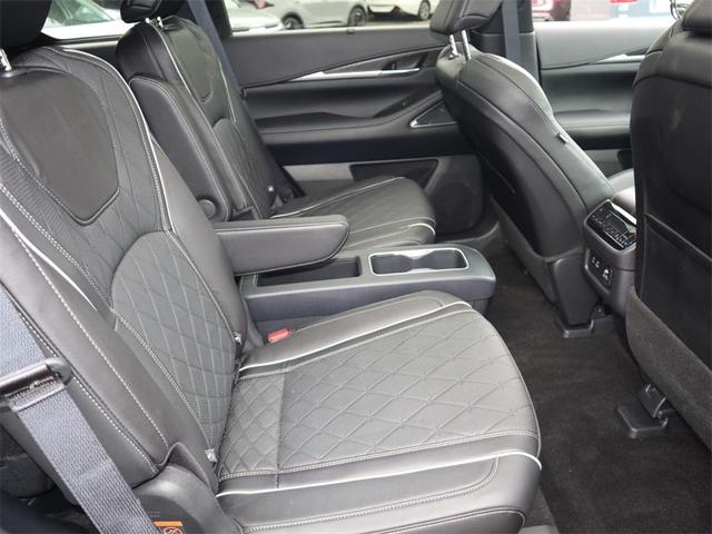 Photo of 2024 Mineral Black INFINITI QX60
