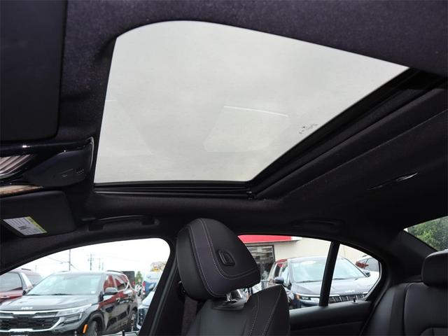 Photo of 2024 White BMW 330