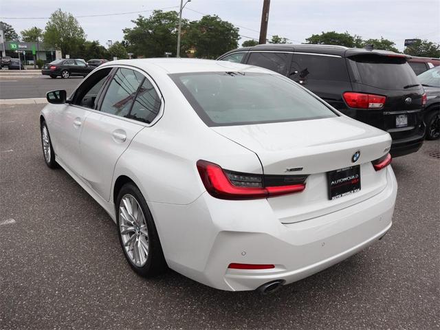 Photo of 2024 White BMW 330