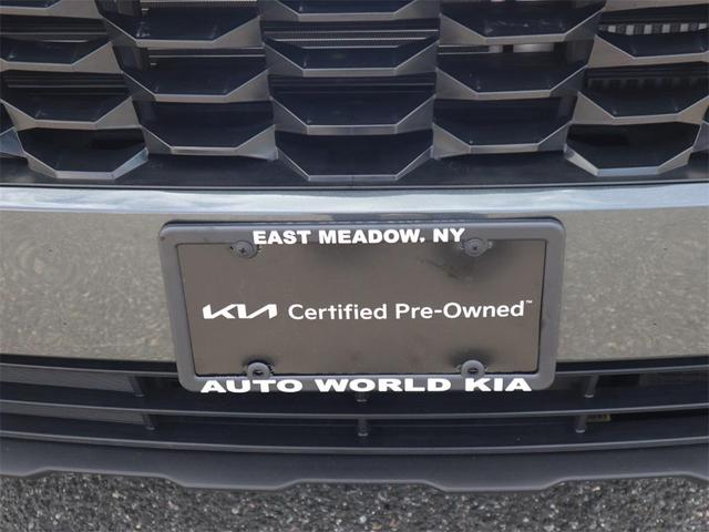 Photo of 2024 Gravity Gray Kia Sportage Hybrid