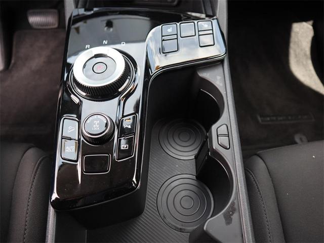 Photo of 2024 Gravity Gray Kia Sportage Hybrid