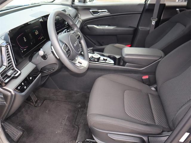 Photo of 2024 Gravity Gray Kia Sportage Hybrid